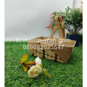 Keranjang Parcel Dos Eflute dengan Tali Bisban Kertas Keranjang Parcel M