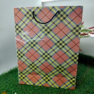 Tas Kertas Laminasi Licin Belanja Kado Souvenir Motif Kotak Pink Besar AS 04