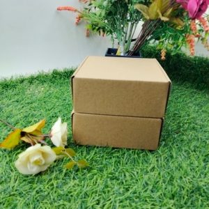 Kotak Dos Kardus Custom Hampers Polos Eflute Box Parfum